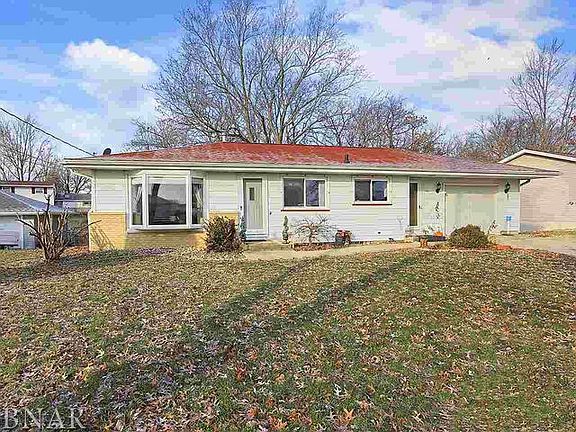 2nd image of 18 Sherry Ln