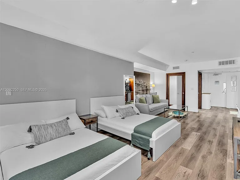 1052 Ocean Dr #C203 — Photo 19