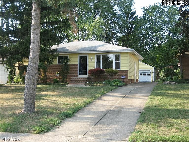 1st image of 18118 Adams Dr