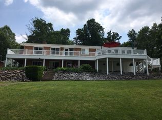 289 Lakeshore Rd, Gilbertsville, KY 42044