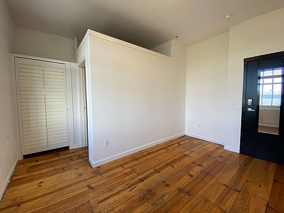 3rd image of 1731 15th St #301