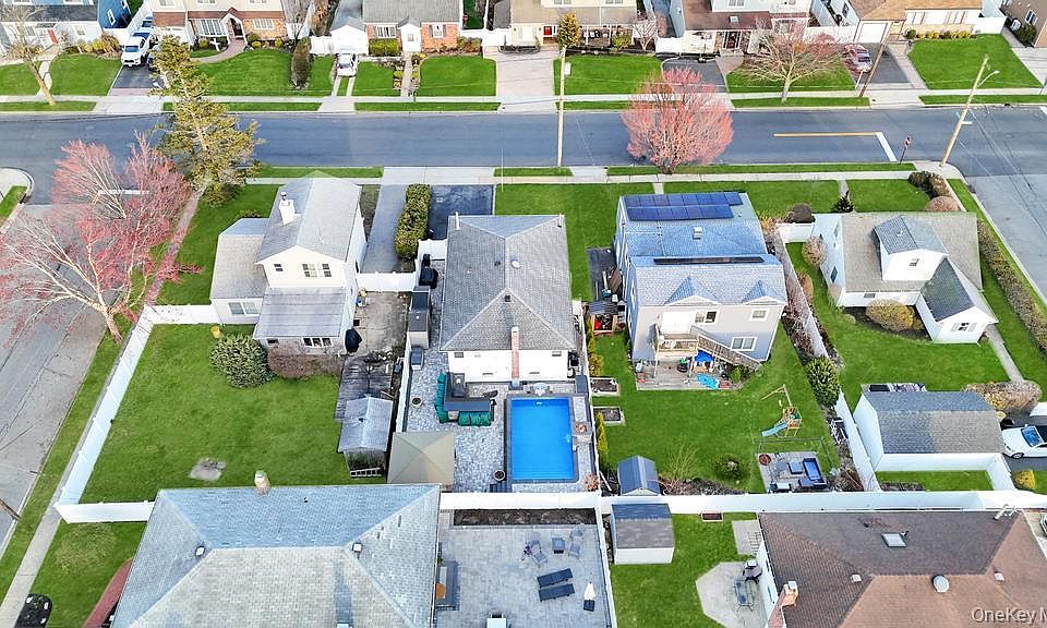 1st image of 256 Division Avenue