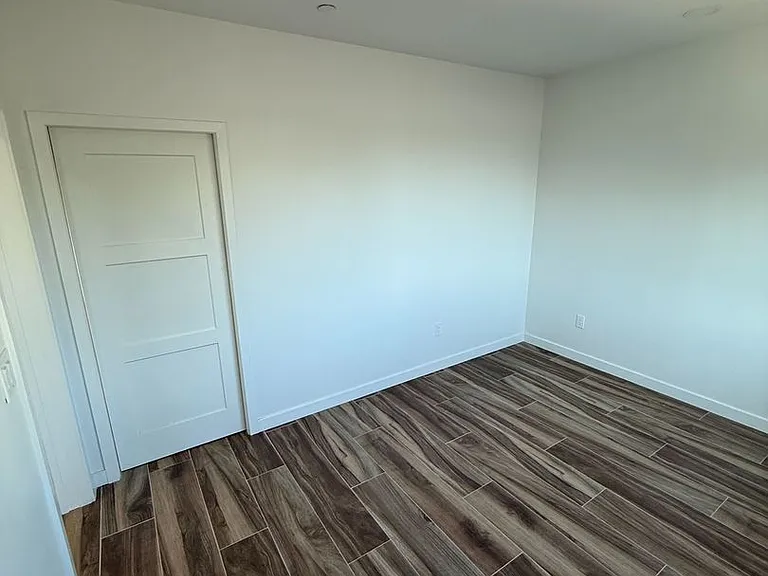 835 Opal St — Photo 23