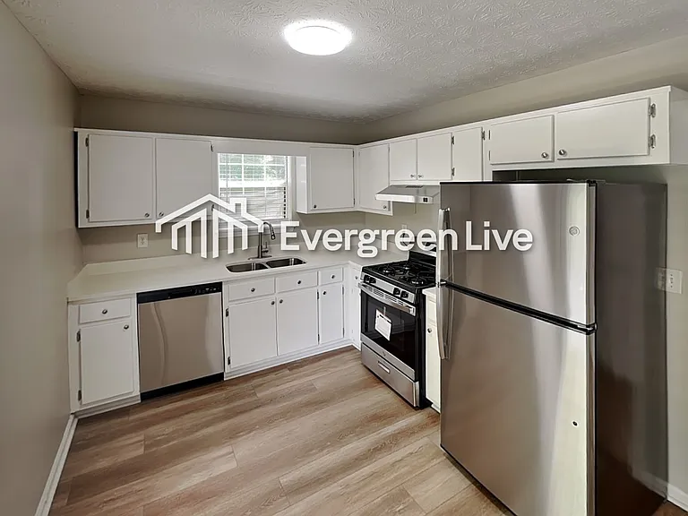 8108 Fieldstream Way — Photo 5