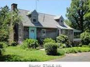 57 Hotchkiss Grove Rd, Branford, CT 06405