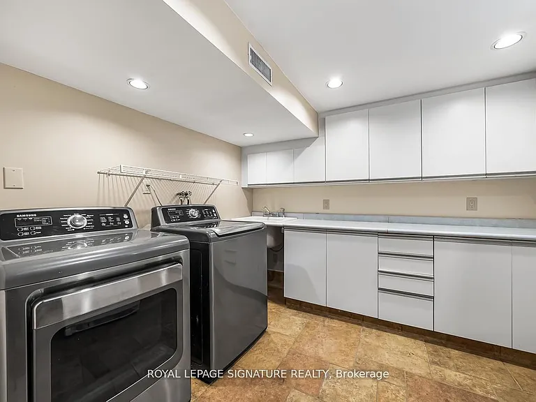 21 Broadlands Blvd — Photo 24