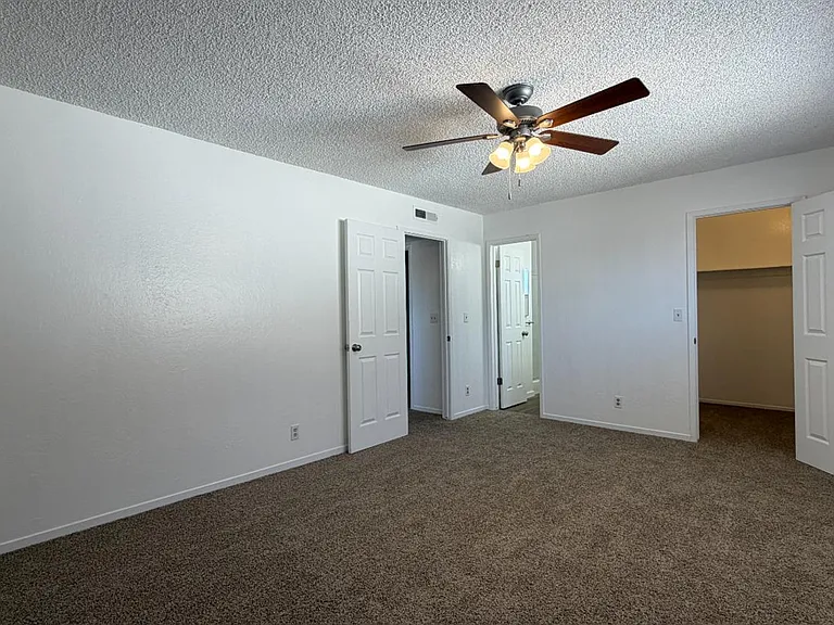 2514 E Andrews Ave — Photo 19