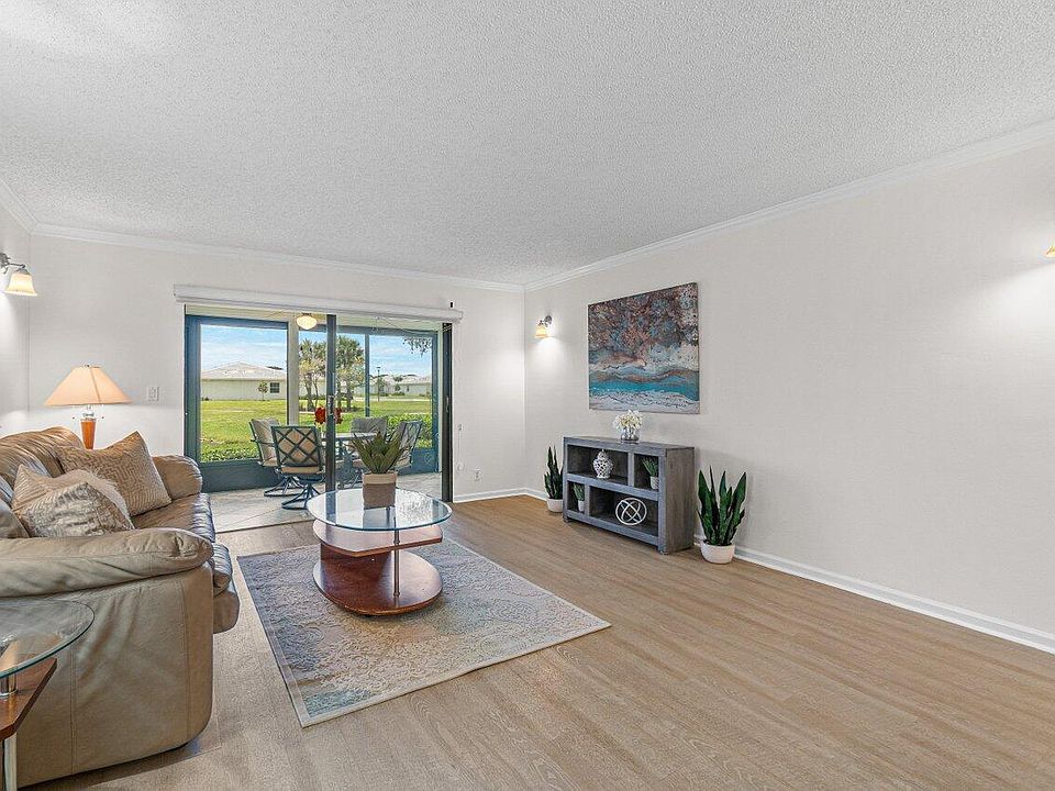 1st image of 6866 Huntington Lane #107