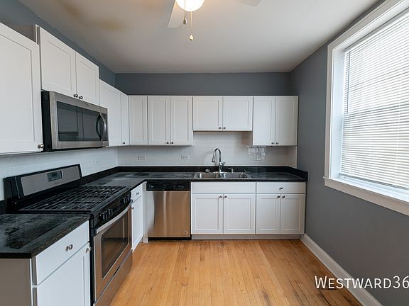 2nd image of 4342 N Mozart St #2W