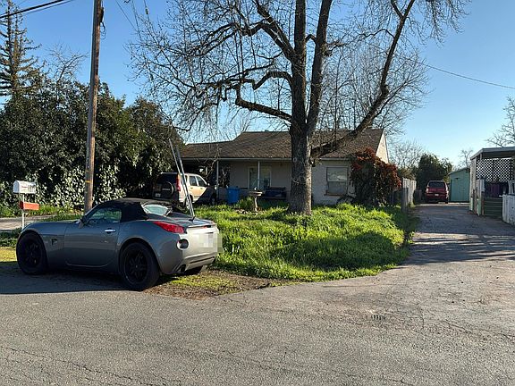2nd image of 1069 Thermalito Ave