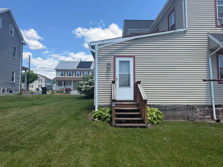 201 W Main St #B — Photo 19