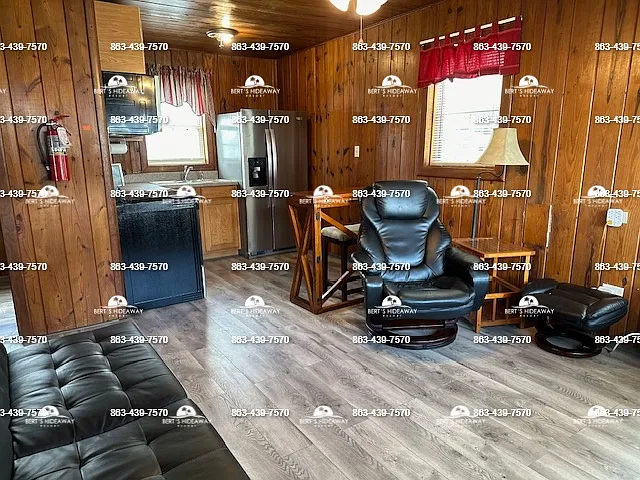 2 bed, 1100 sqft, $1,150 — Photo 3