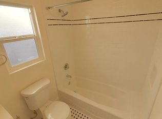 615 S Rampart Blvd #208, Los Angeles, CA 90057