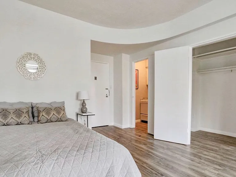 1727 Massachusetts Ave NW #405 — Photo 3