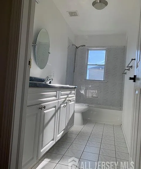 1184 Union St #3 — Photo 11