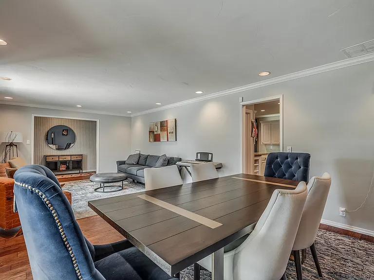 11105 Leaning Elm Rd — Photo 11