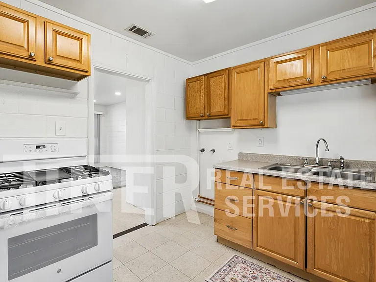2720 Riesling Way — Photo 11