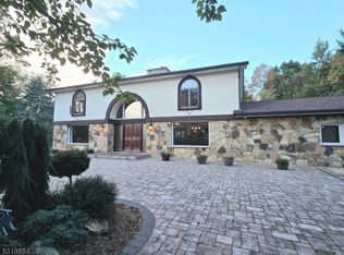 93 Ridge Rd, Hackettstown, NJ 07840