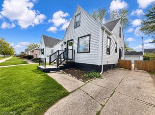 18213 Puritas Ave, Cleveland, OH 44135