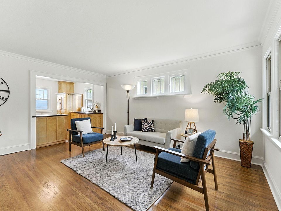 1st image of 662 Sherwood Ave
