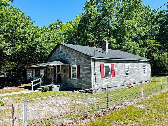 3rd image of 305 Lenoir Street