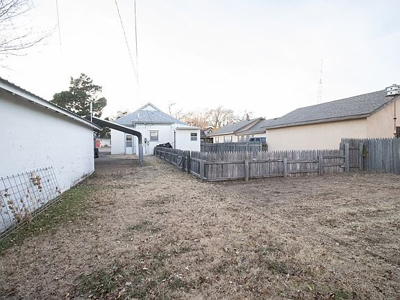 2nd image of 717 Keeler Ave