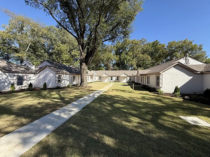 2 bed, 1.0 bath, 850 sqft, $895 — Photo 4