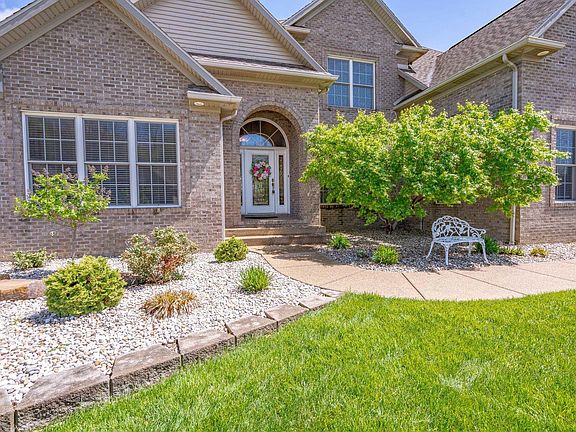 2nd image of 4644 Estate Dr