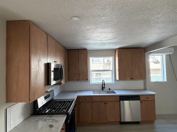 2212 10th St #1, Sacramento, CA 95818