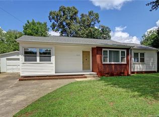 319 Fieldstone Cir, Statesville, NC 28677