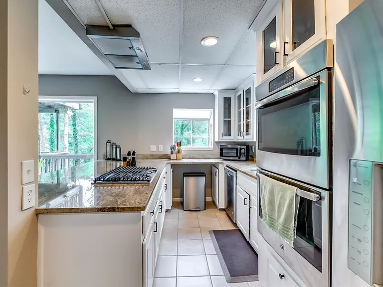 Mallard Lake Pl — Photo 13