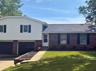 1412 Melrose Ln, Macon, MO 63552