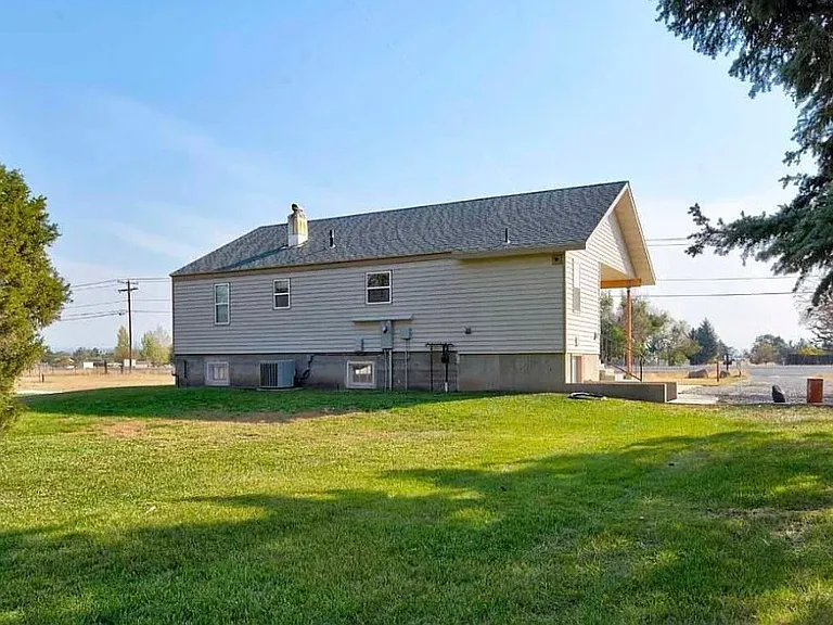 5104 N Montana Ave — Photo 3