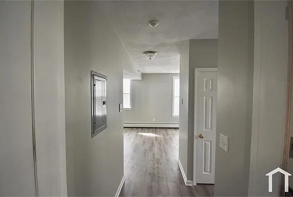 2 bed, $2,800 — Photo 3