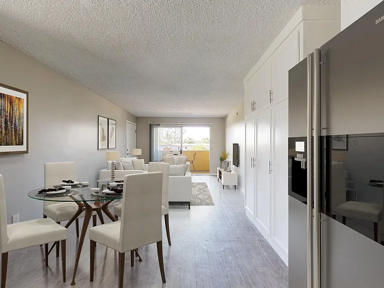 903 N Eucalyptus Ave — Photo 4