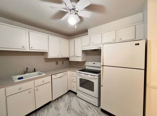 100 Grand View Ave APT 3B, Quincy, MA 02170