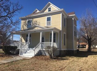 328 S Cedar St, Nevada, MO 64772