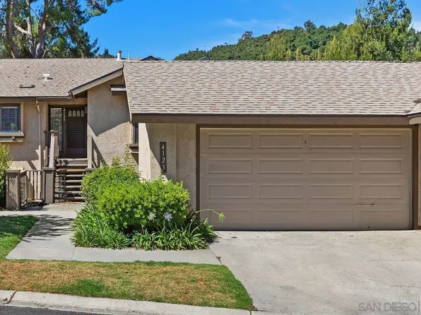 4123 Oak Island Ln, Fallbrook, CA 92028