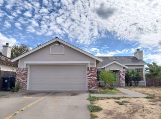 7 Newland Ct, Sacramento, CA 95823