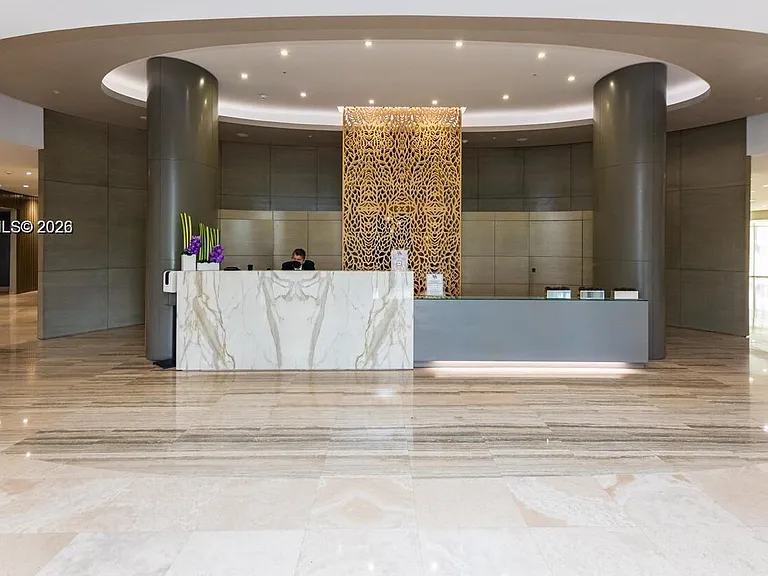 10275 Collins Ave #614 — Photo 14