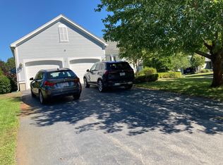 17 Old Salt Dr, Seabrook, NH 03874