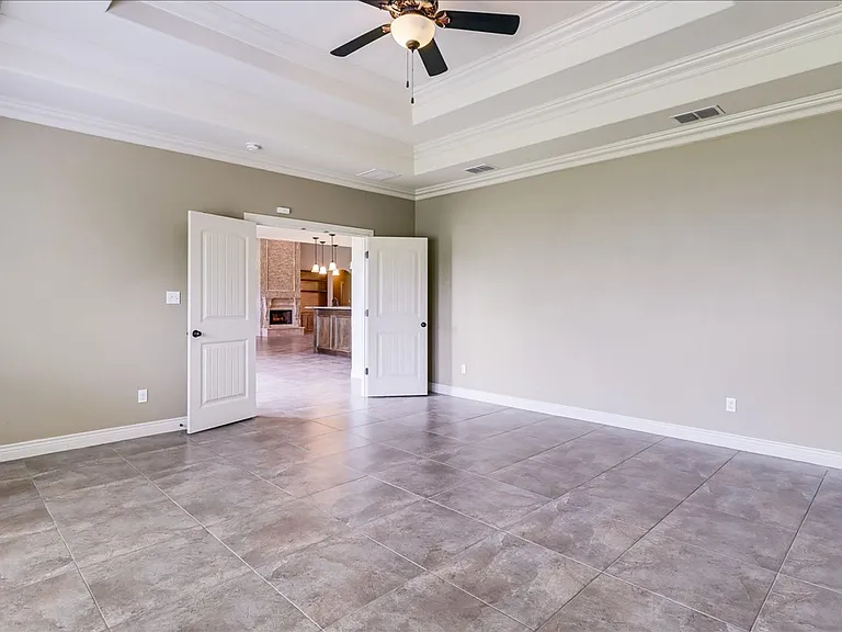 6241 Lago Vista Dr — Photo 38