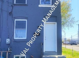 203 Irving St, Trainer, PA 19061