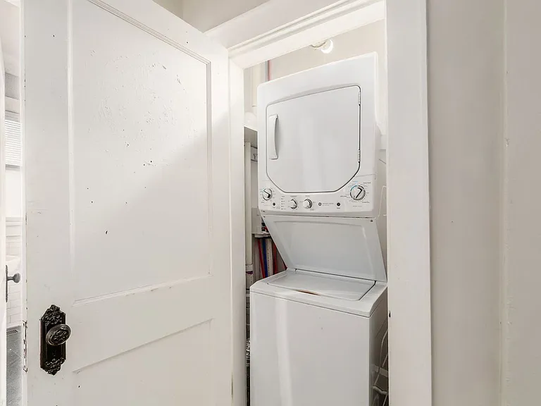 24 E 2nd Ave #4 — Photo 10