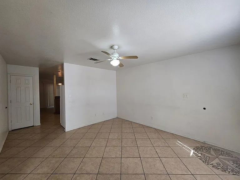 3407 Hereford Ln #A — Photo 4