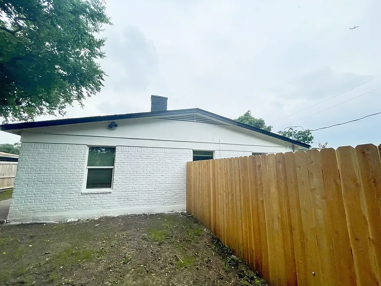 1017 N Meadows Dr #B — Photo 13