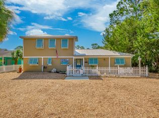 31 Sunrise Ln, Panacea, FL 32346