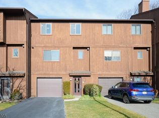 68 Alana Dr, Hawthorne, NJ 07506