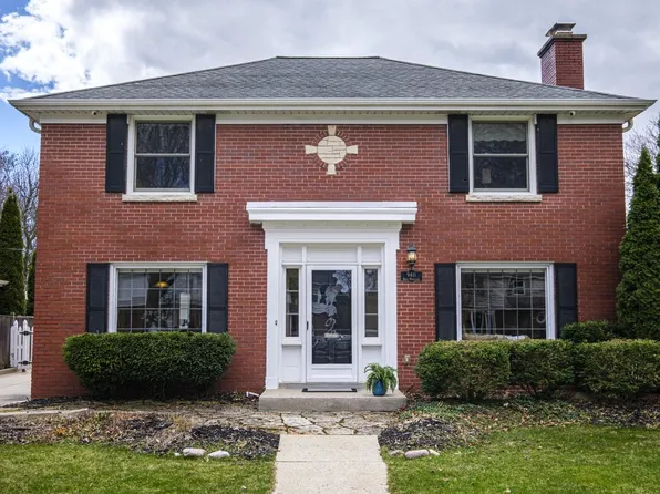 9411 Ridge BOULEVARD, Wauwatosa, WI 53226