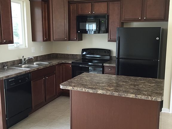 5th image of 20902 Brunswick Ln